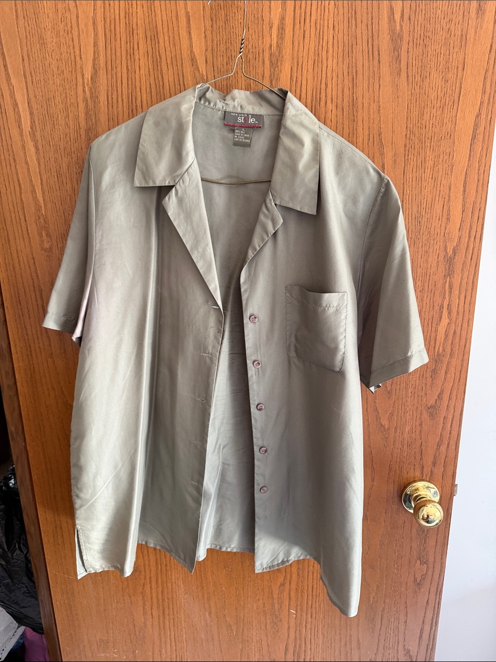 Women's Relaxed Button-Down Shirt in Sage Green